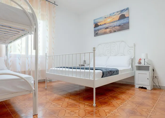 Baia - Summer Guest house