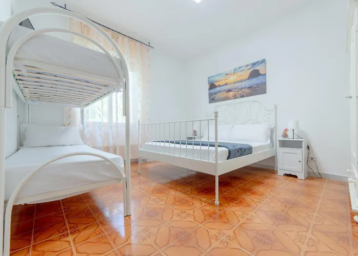 Baia - Summer Guest house